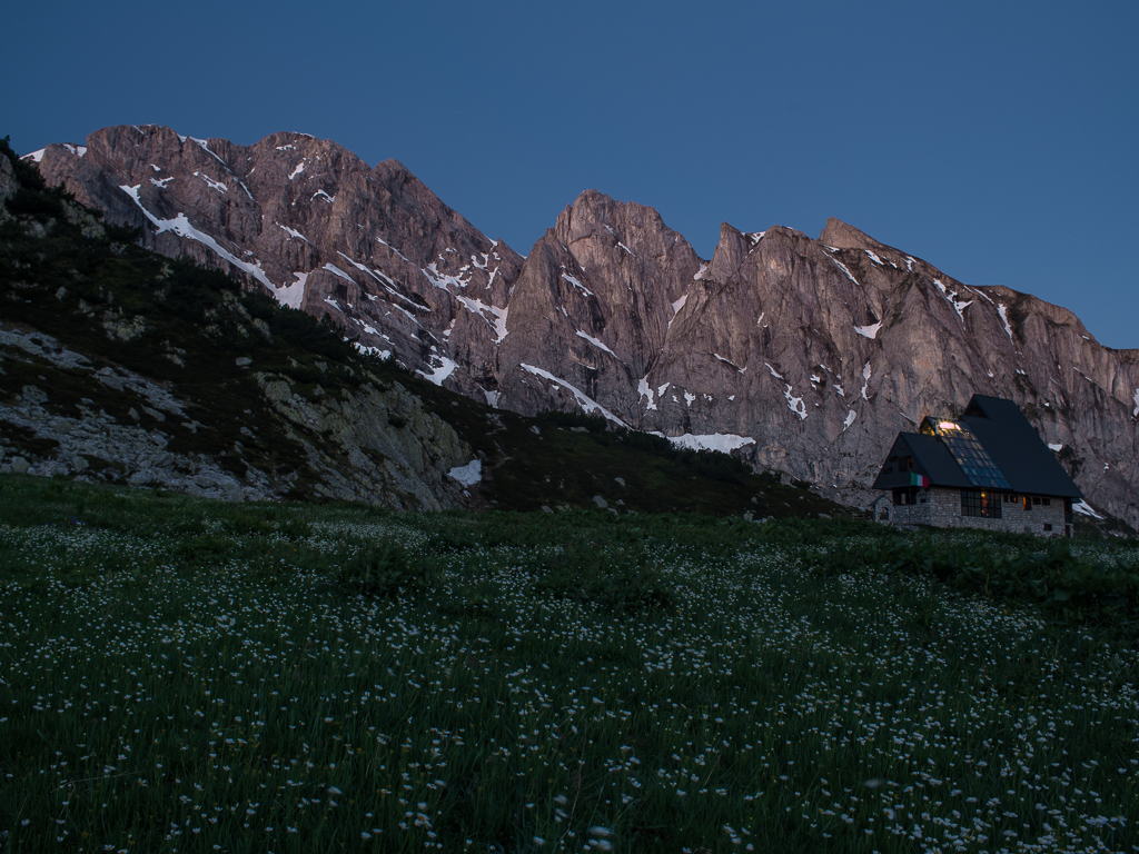 Pian del lupo e rifugio Garelli
