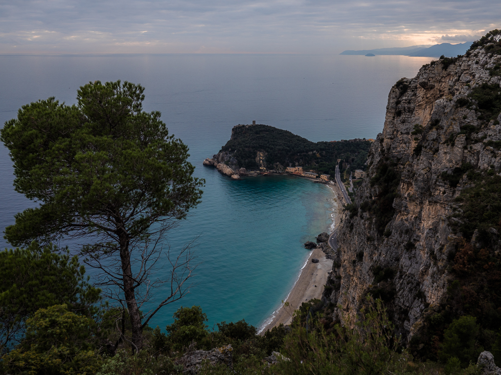 La baia dei Saraceni dalla Torre delle Streghe
