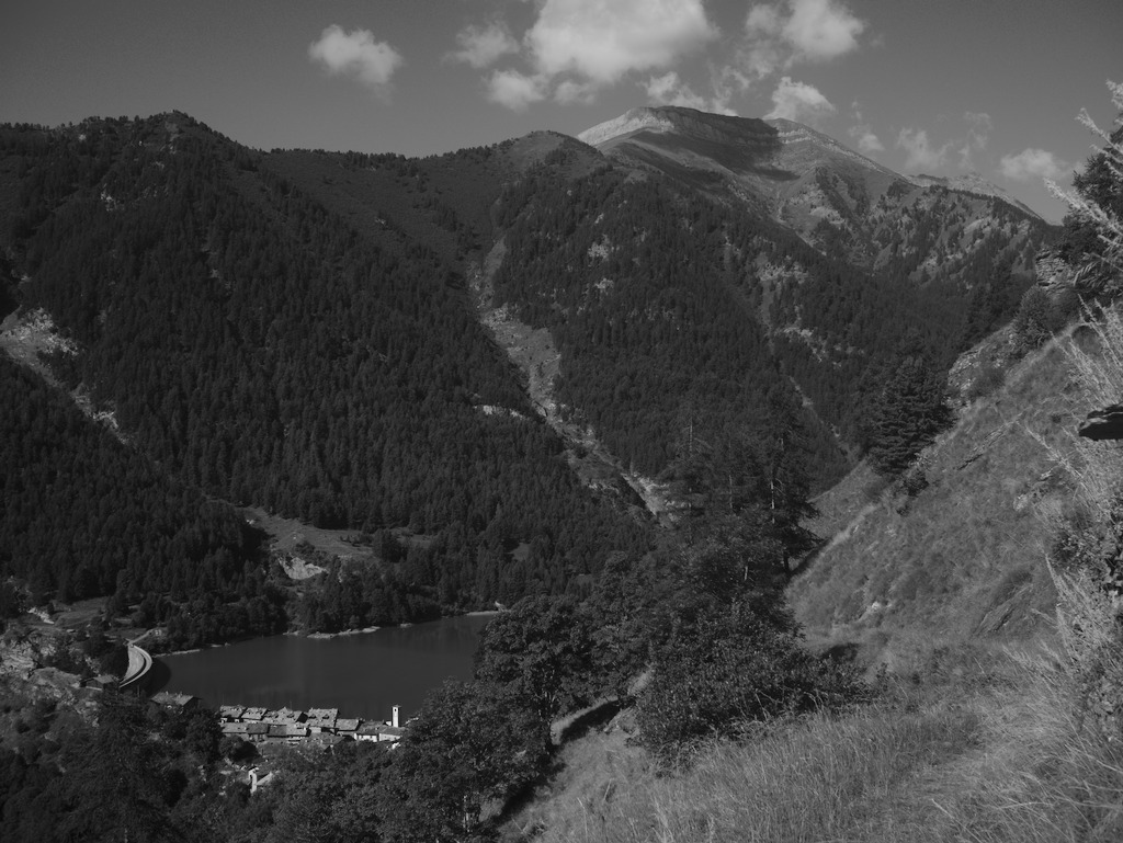 Castello e monte Pietralunga