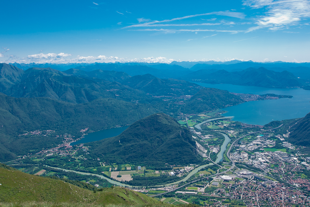 Panorama dal Cerano: Toce, Montorfano, lago di Mergozzo e lago Maggiore