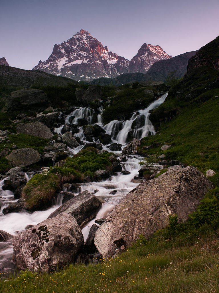 Monviso e cascata del Po<br />(tramonto)