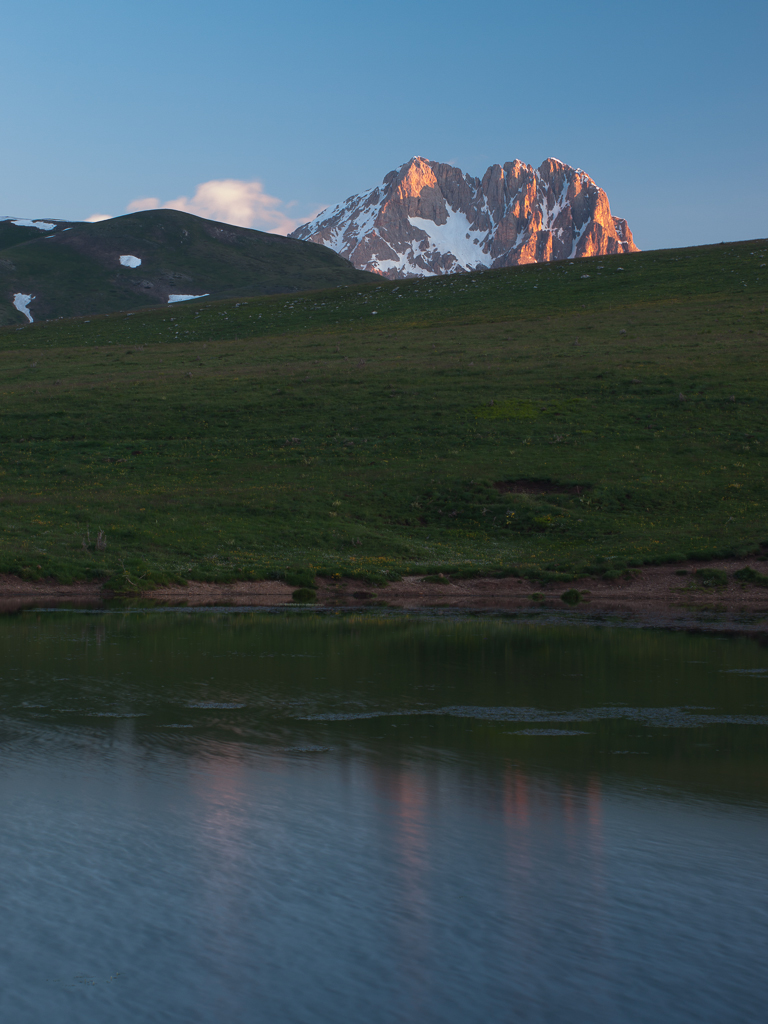 Lago Racollo e Corno Grande