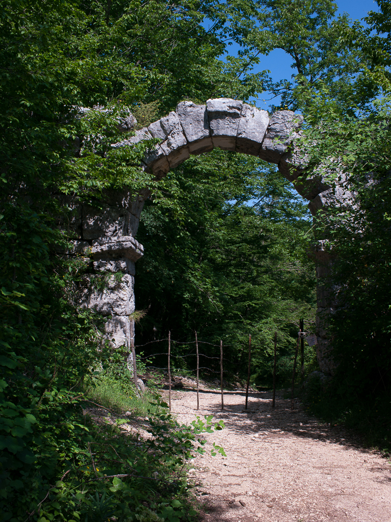 Arco di Trevi
