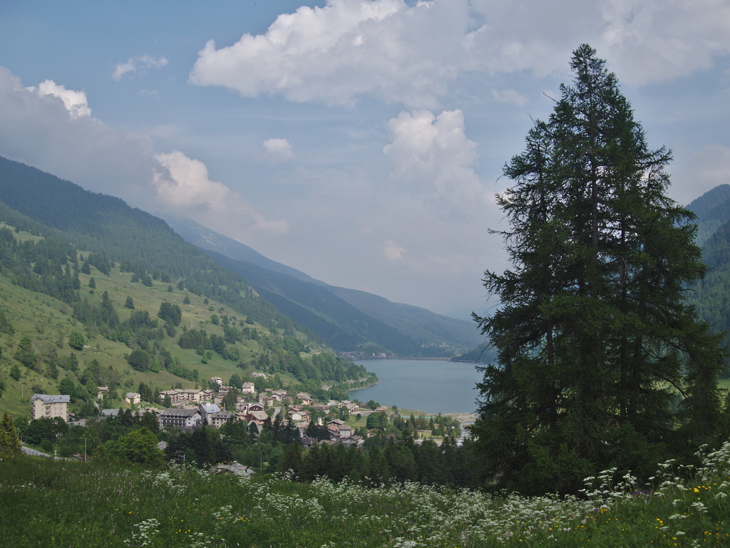 Lago di Pontechianale
