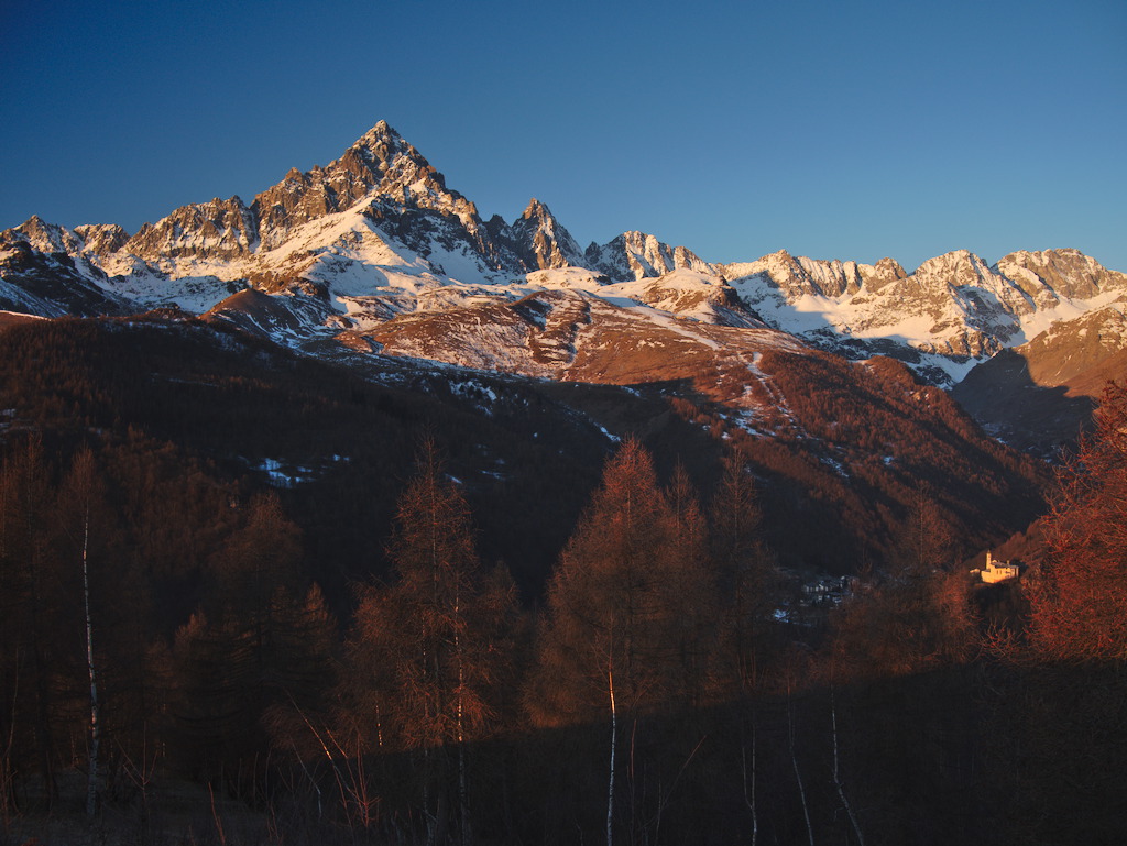 Il Monviso e San Chiaffredo da Crouc dal Sère